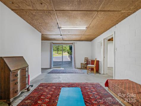 143 Mountain Crest Road Swannanoa NC 28778