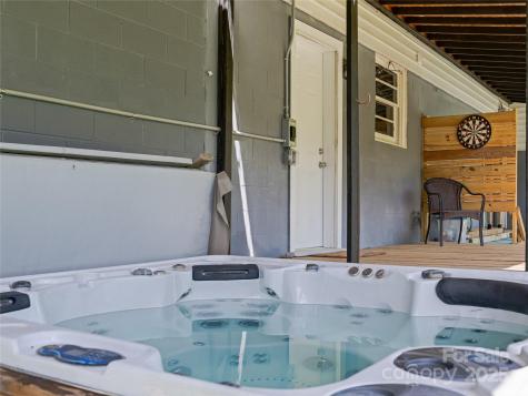 143 Mountain Crest Road Swannanoa NC 28778