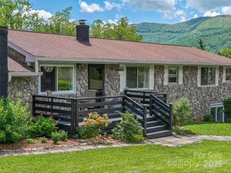 143 Mountain Crest Road Swannanoa NC 28778