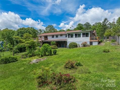 143 Mountain Crest Road Swannanoa NC 28778