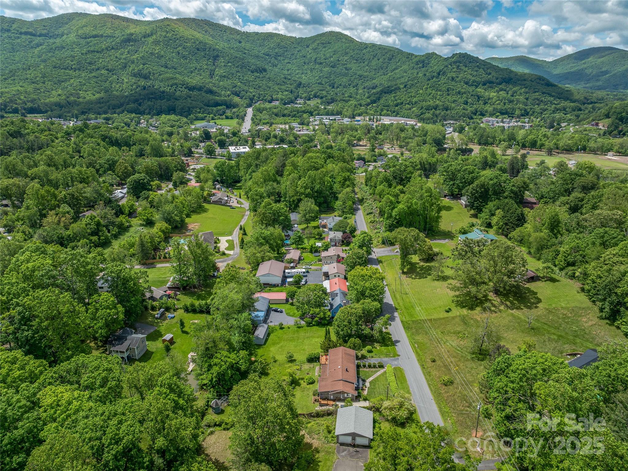 143 Mountain Crest Road Swannanoa NC 28778