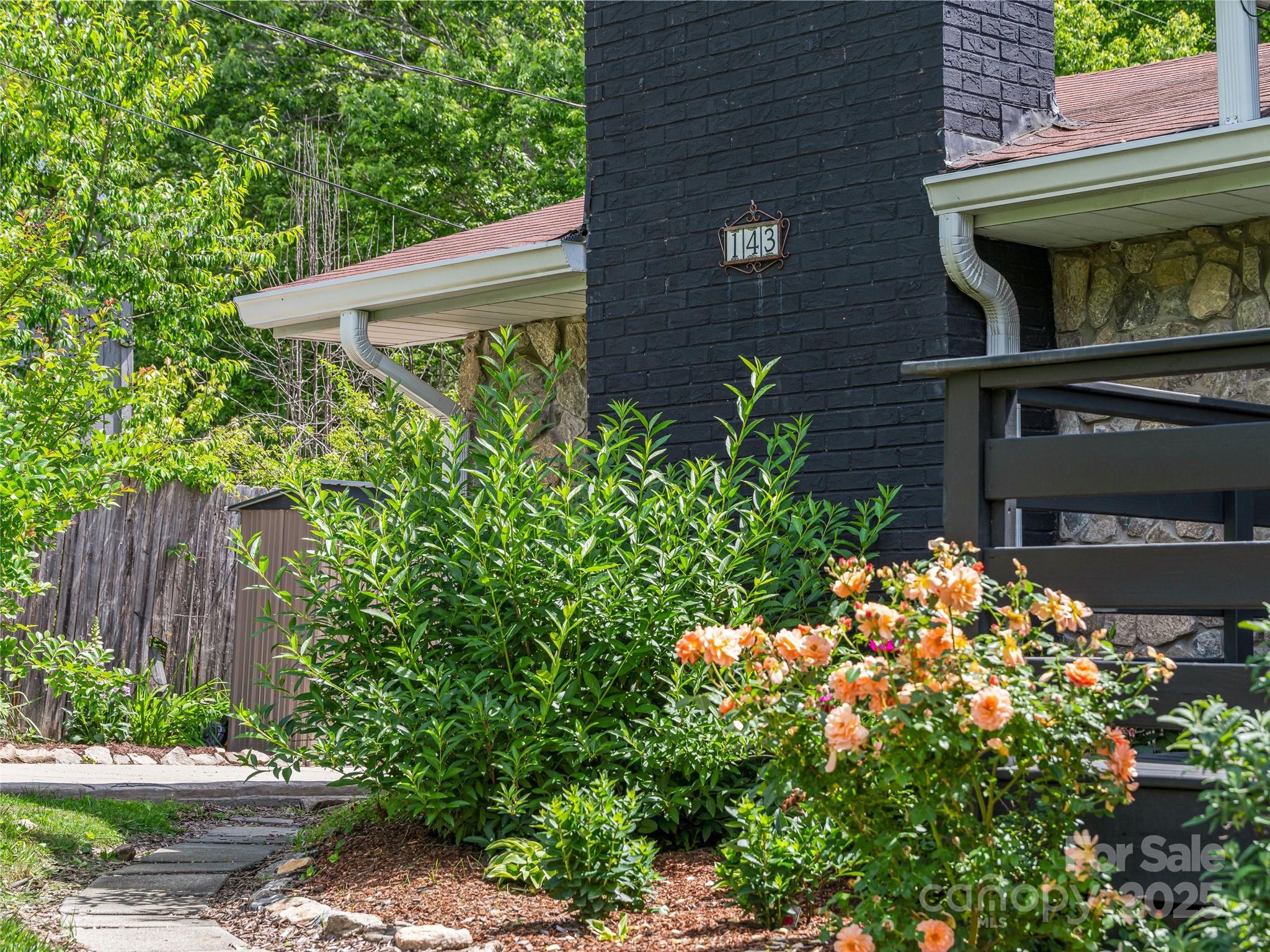 143 Mountain Crest Road Swannanoa NC 28778