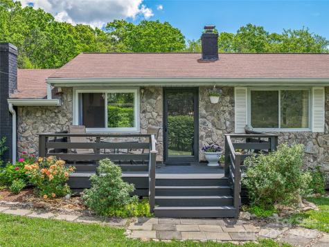 143 Mountain Crest Road Swannanoa NC 28778