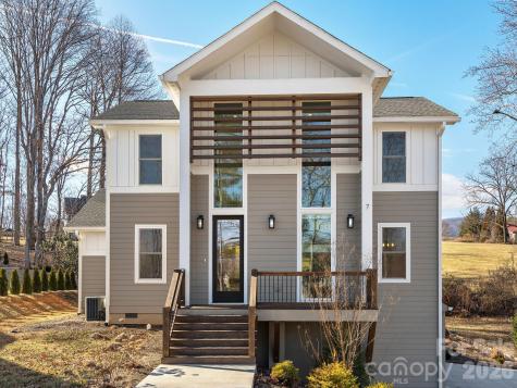 7 Copper Mill Court Candler NC 28715