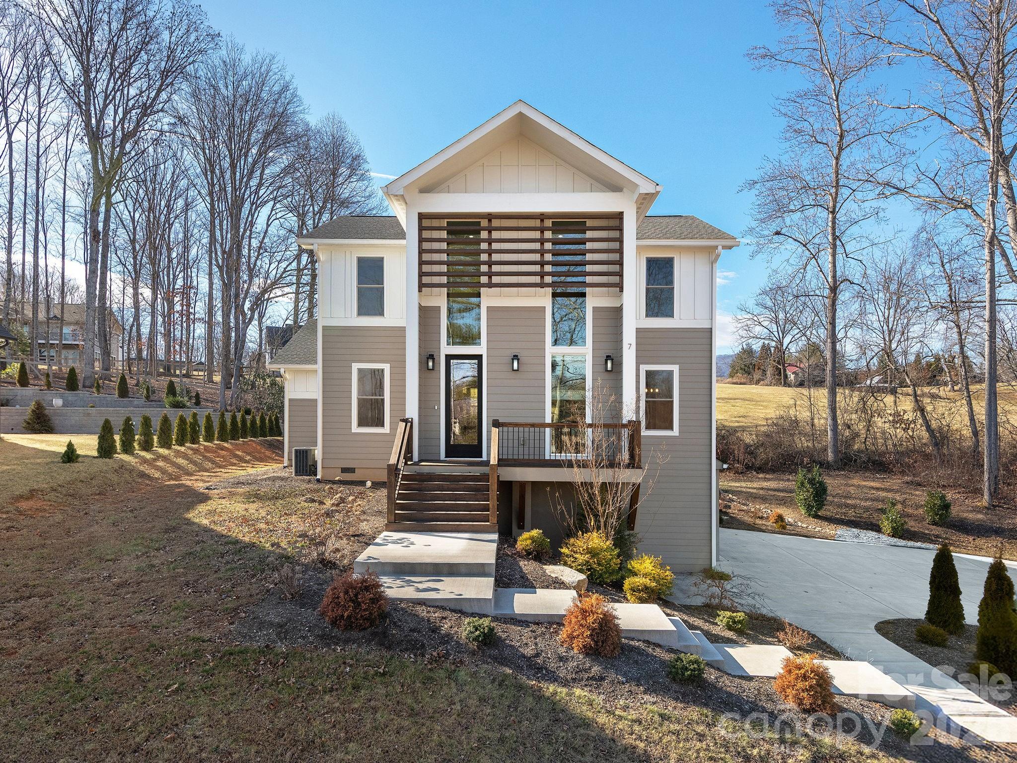 7 Copper Mill Court Candler NC 28715