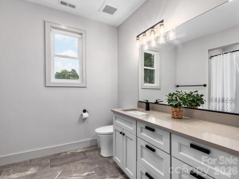 7 Copper Mill Court Candler NC 28715