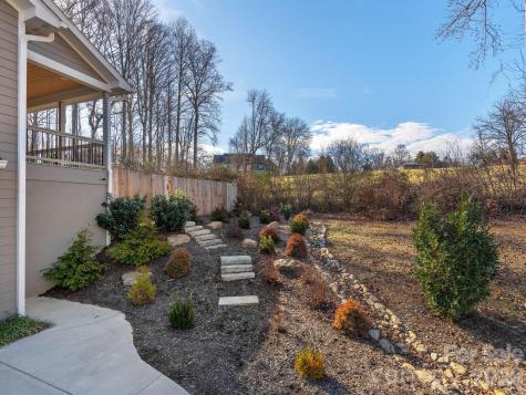 7 Copper Mill Court Candler NC 28715