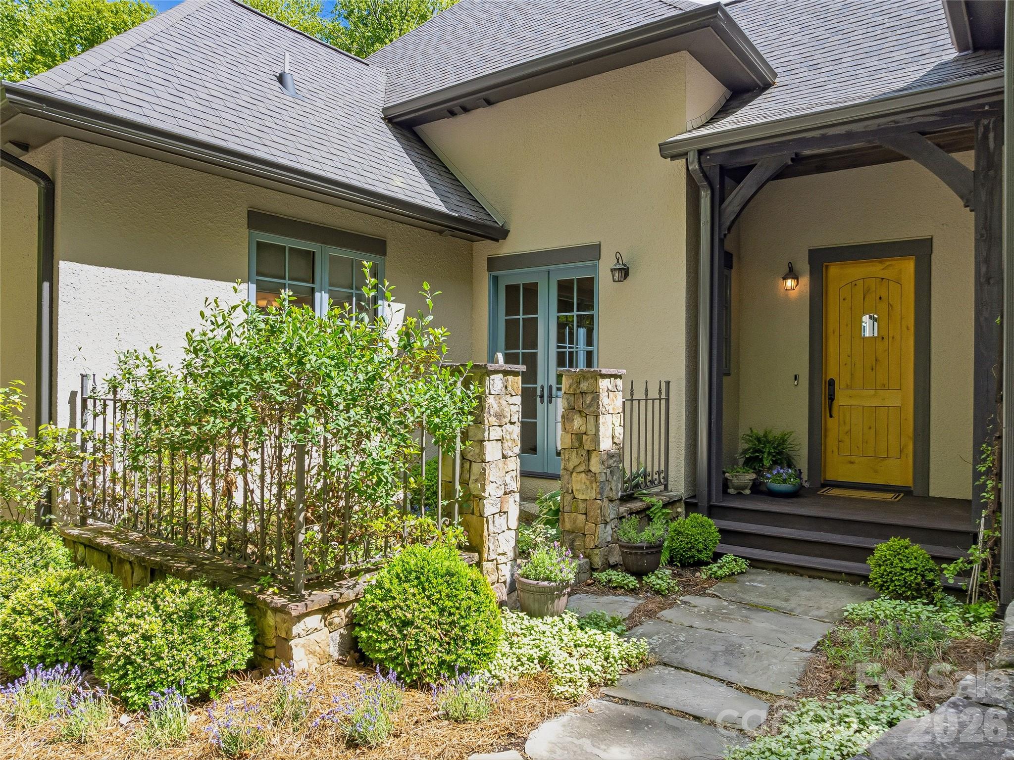 732 Streamside Drive Arden NC 28704