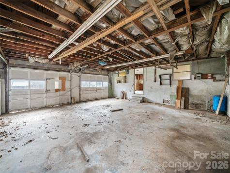 2432 Grapevine Road Marshall NC 28753