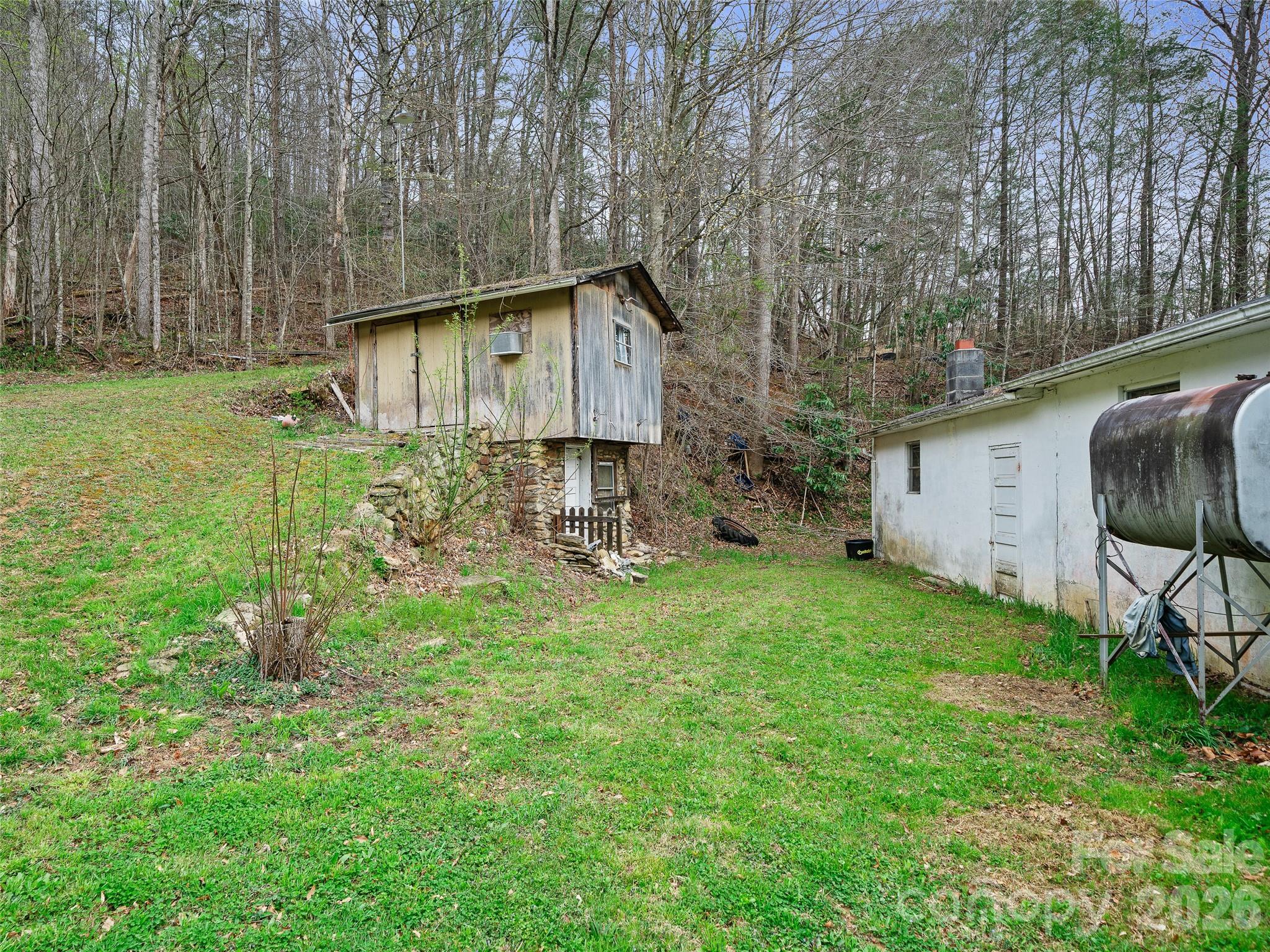 2432 Grapevine Road Marshall NC 28753