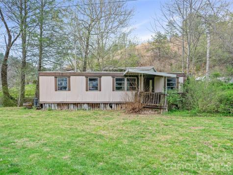 2432 Grapevine Road Marshall NC 28753