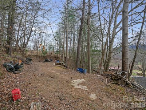 2432 Grapevine Road Marshall NC 28753