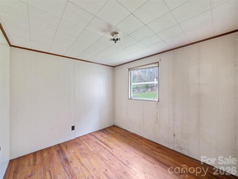 2432 Grapevine Road Marshall NC 28753