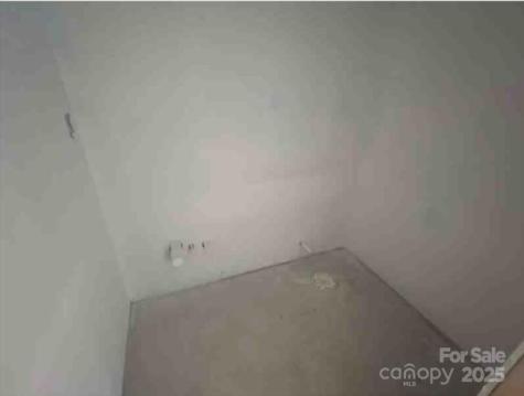 8038 Pawtuckett Road Charlotte NC 28214