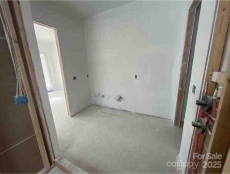 8038 Pawtuckett Road Charlotte NC 28214