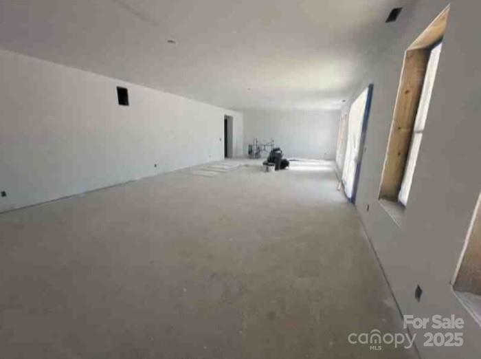 8038 Pawtuckett Road Charlotte NC 28214