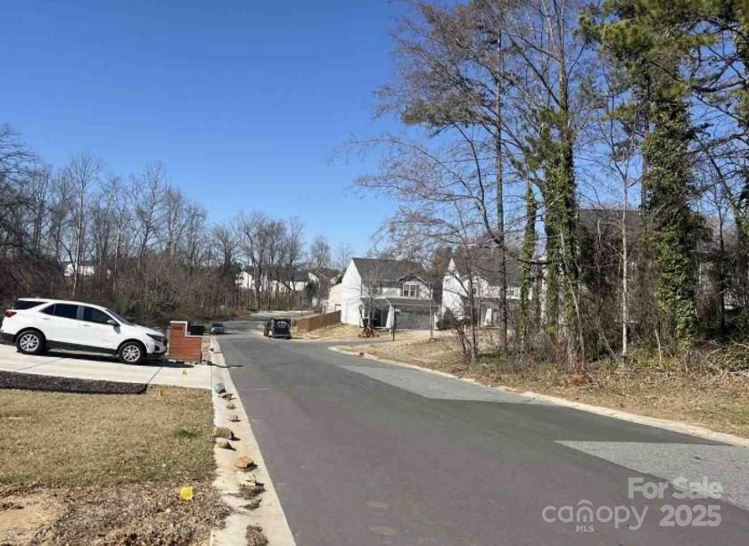 8038 Pawtuckett Road Charlotte NC 28214