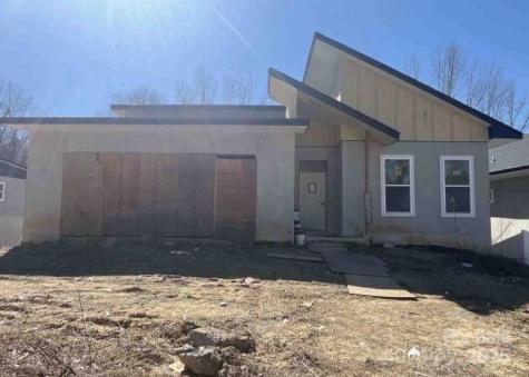 8038 Pawtuckett Road Charlotte NC 28214
