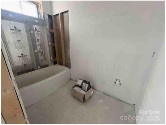 8038 Pawtuckett Road Charlotte NC 28214