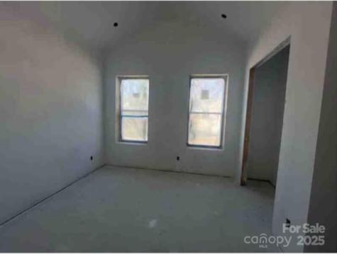 8038 Pawtuckett Road Charlotte NC 28214