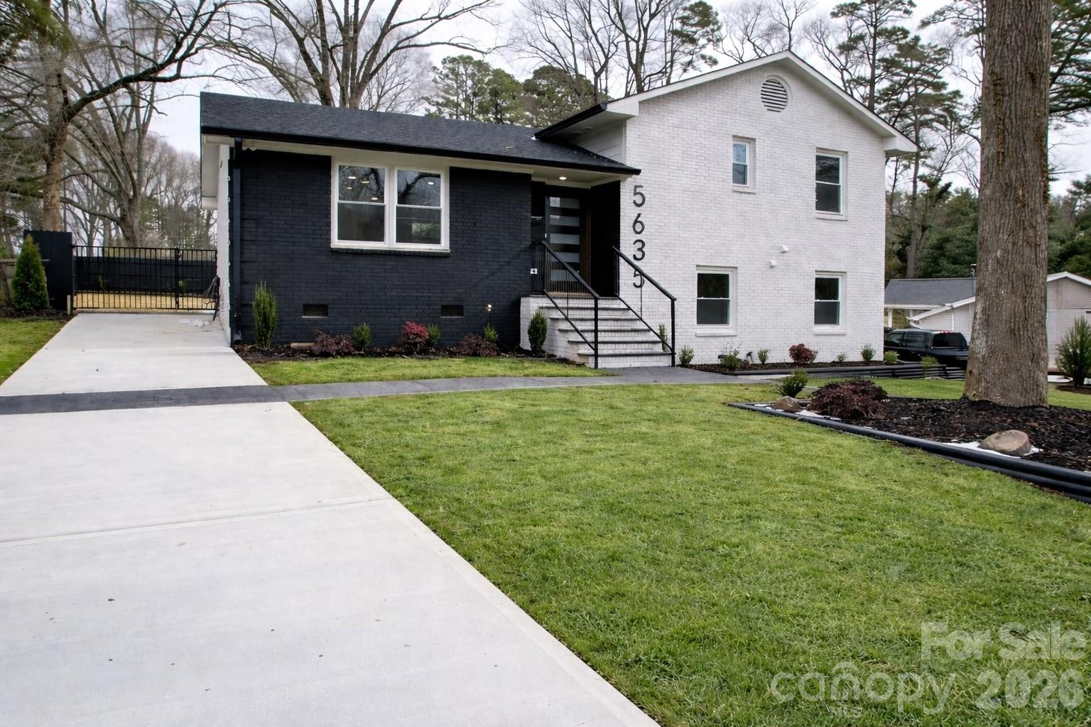 5635 Ruth Drive Charlotte NC 28215