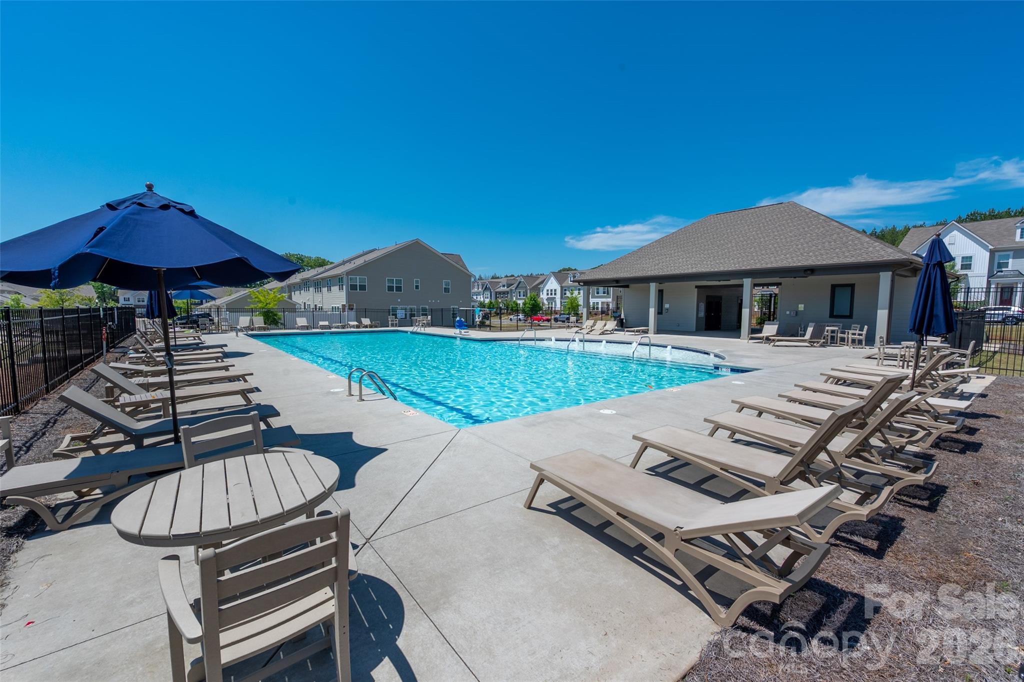 15740 Country House Street Charlotte NC 28273