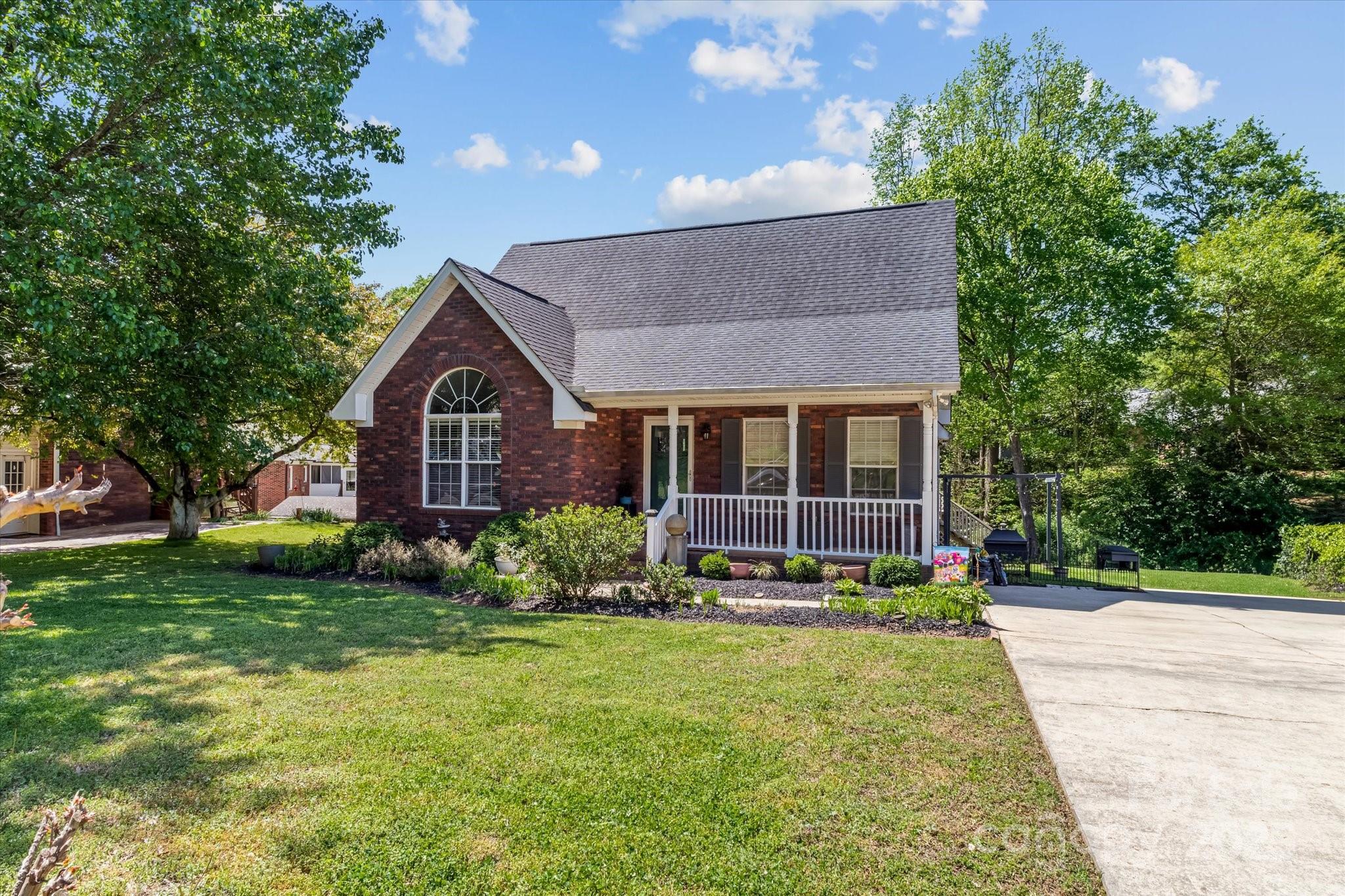 1008 Autumn Lane Concord NC 28025