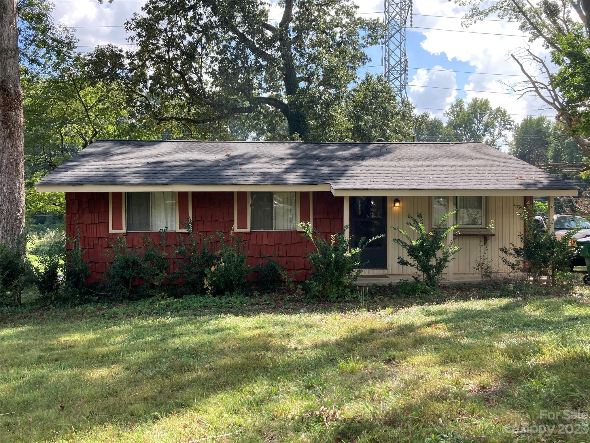5221 Queen Anne Road Charlotte NC 28217
