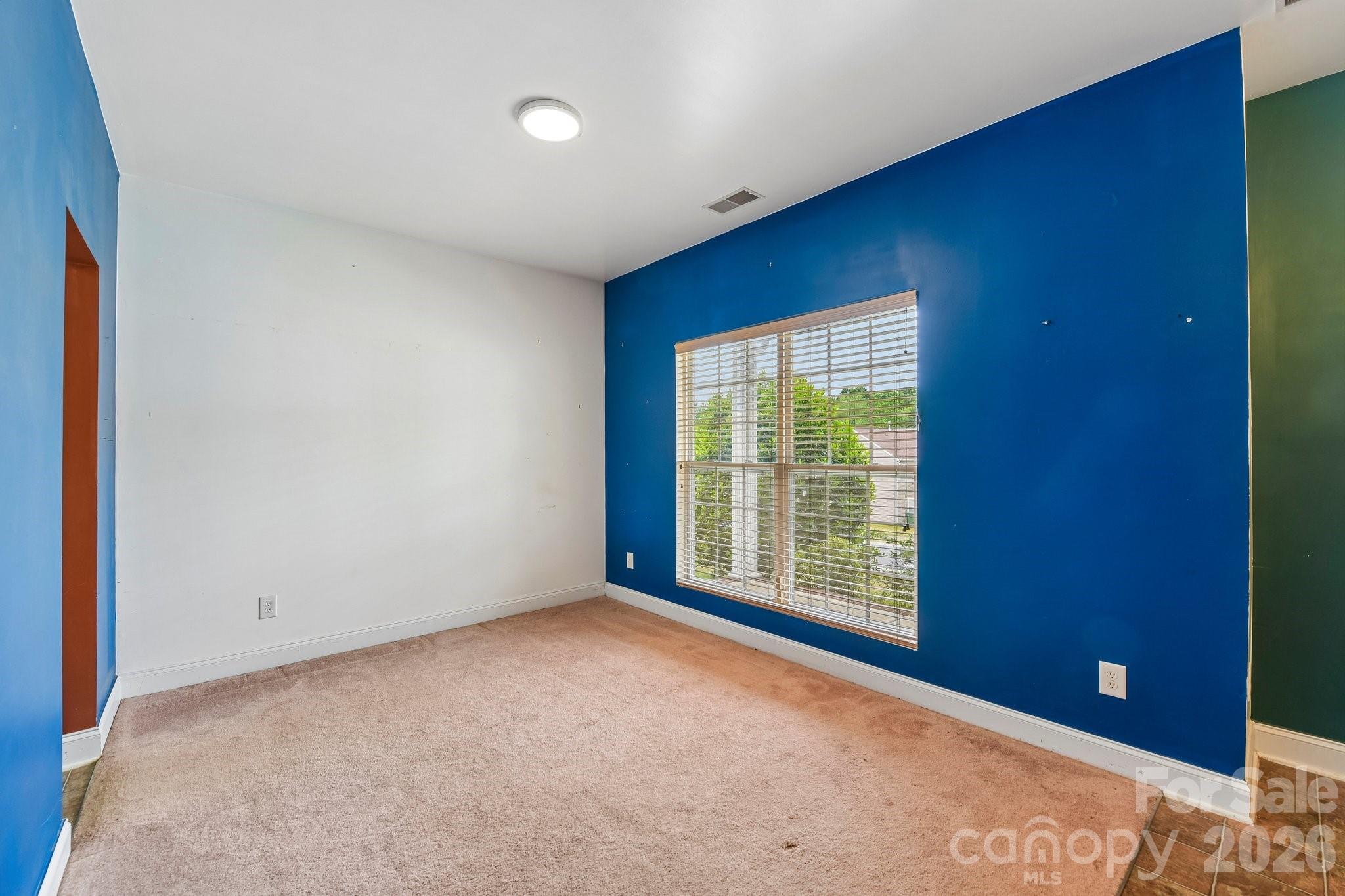 8718 Buttonwood Court Charlotte NC 28215