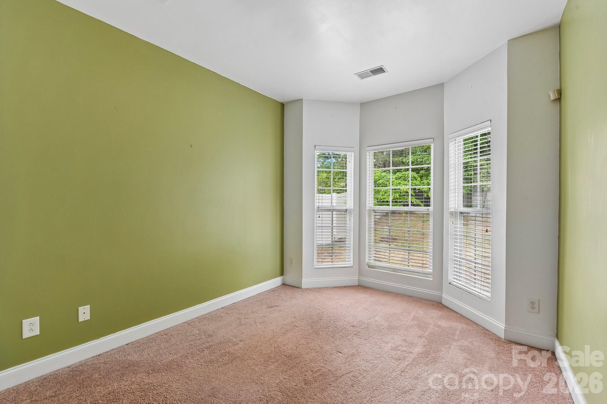 8718 Buttonwood Court Charlotte NC 28215