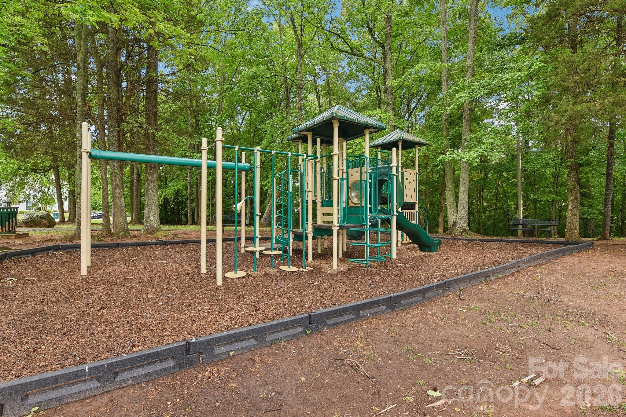8718 Buttonwood Court Charlotte NC 28215