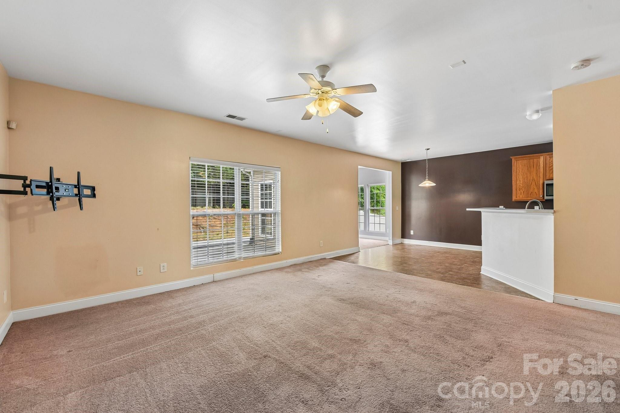 8718 Buttonwood Court Charlotte NC 28215