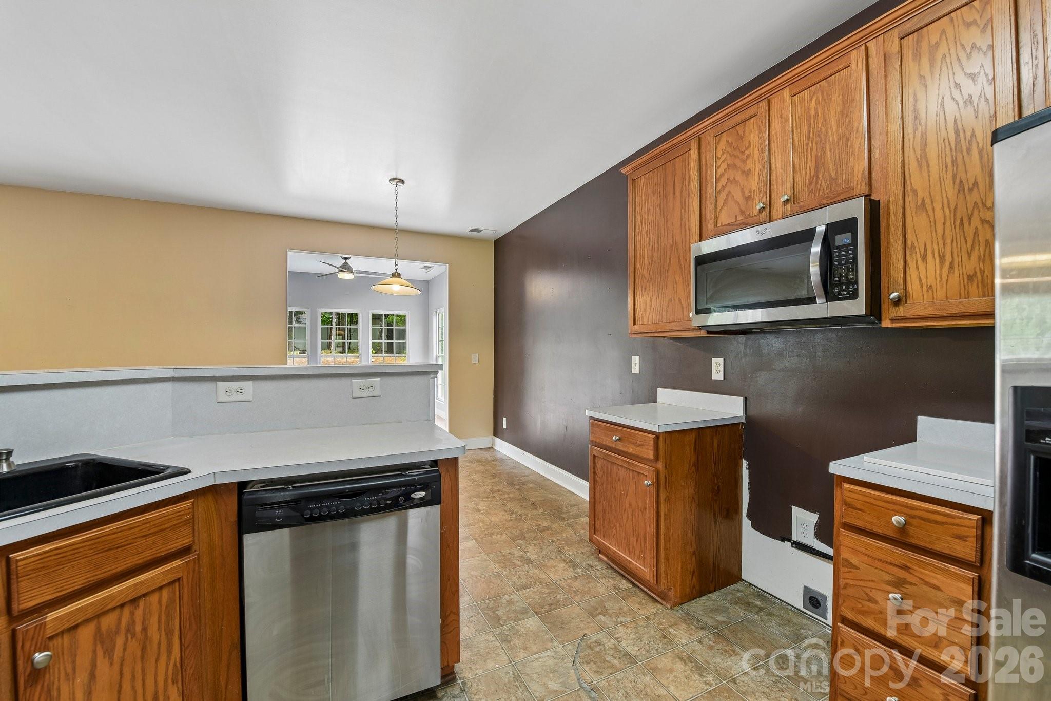 8718 Buttonwood Court Charlotte NC 28215