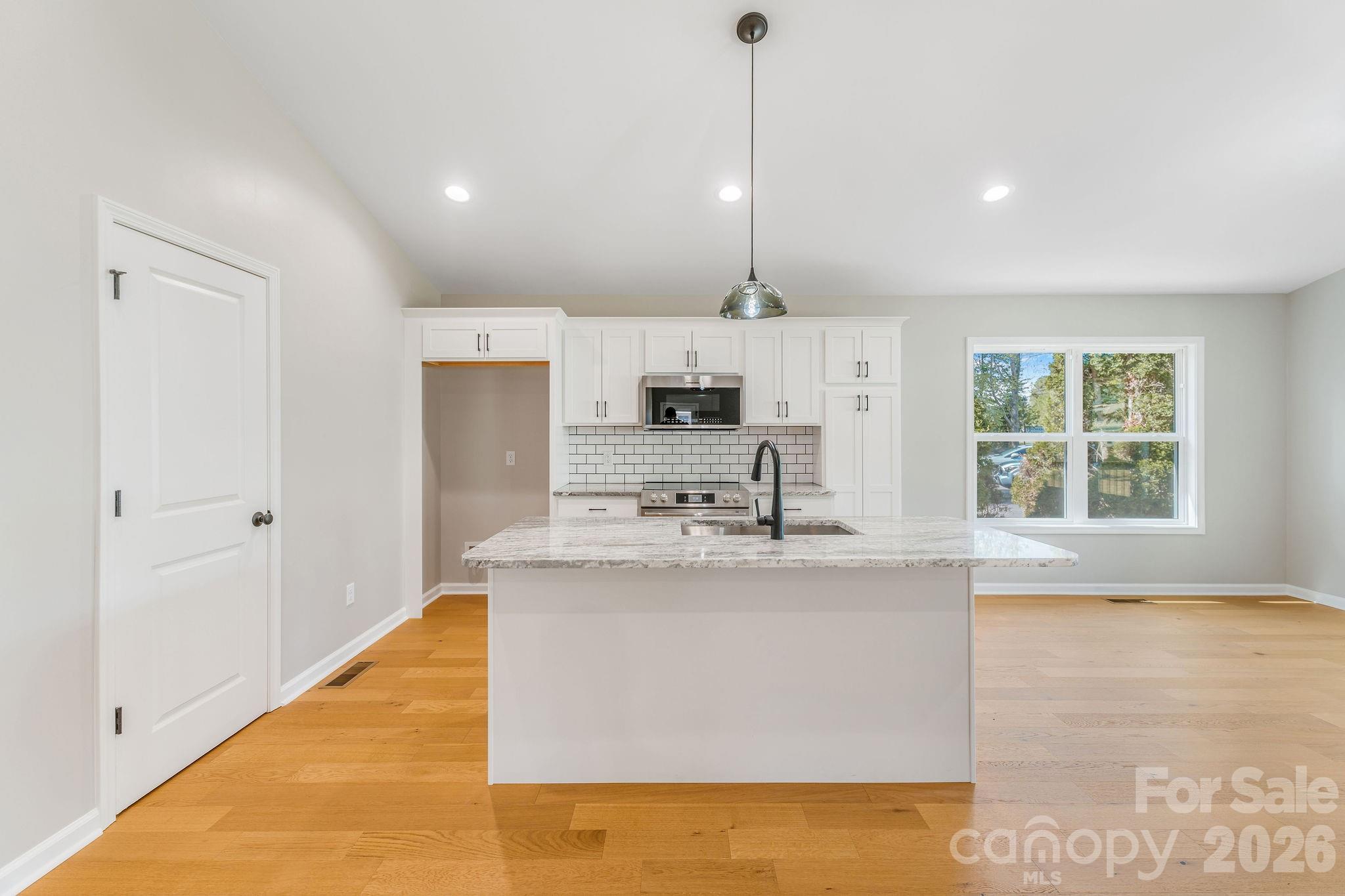 1182 Crabtree Road Waynesville NC 28785