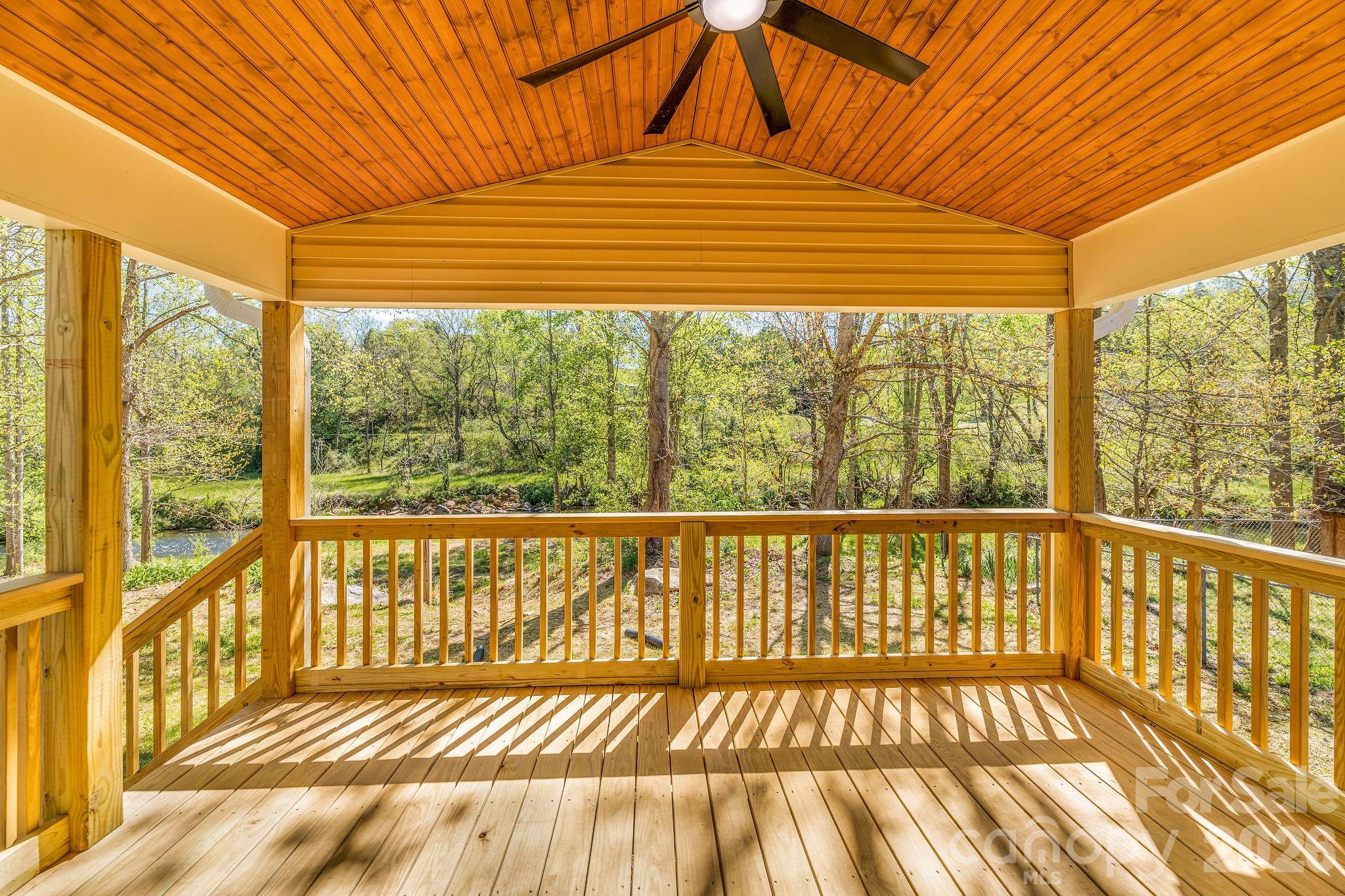 1182 Crabtree Road Waynesville NC 28785