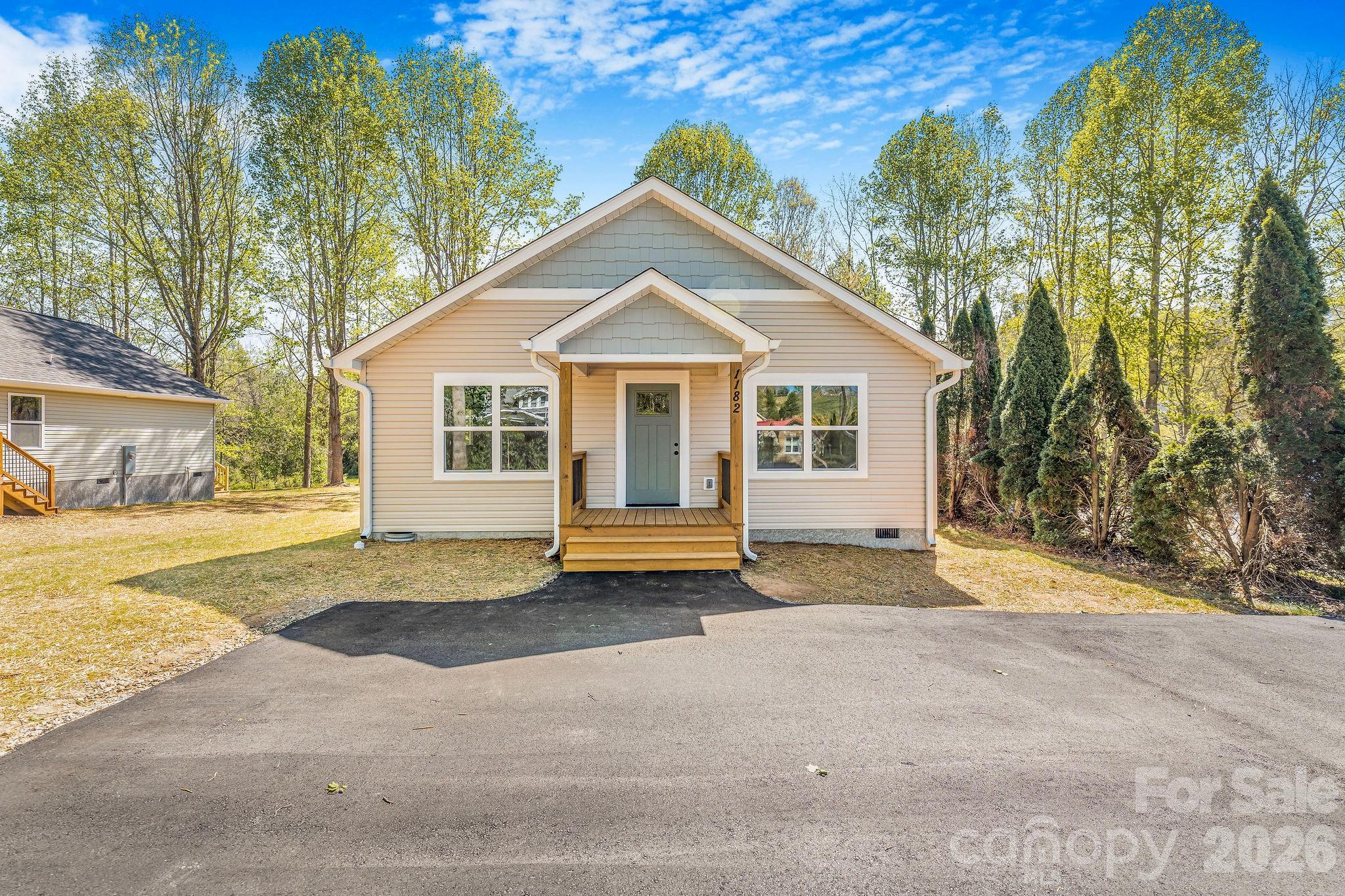 1182 Crabtree Road Waynesville NC 28785