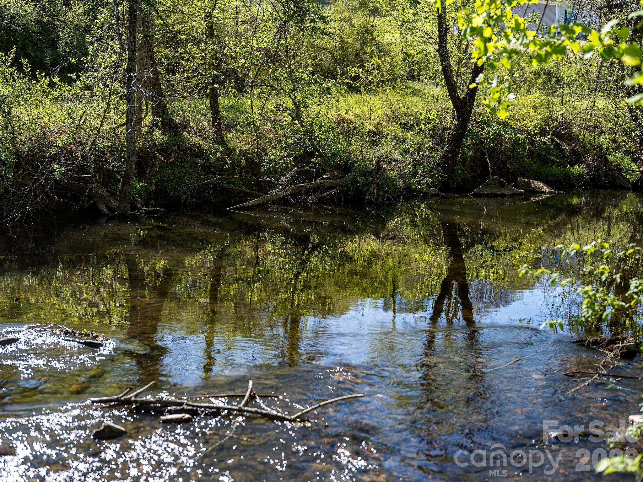 1182 Crabtree Road Waynesville NC 28785