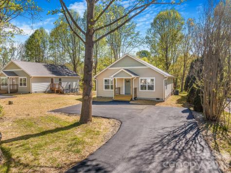 1182 Crabtree Road Waynesville NC 28785