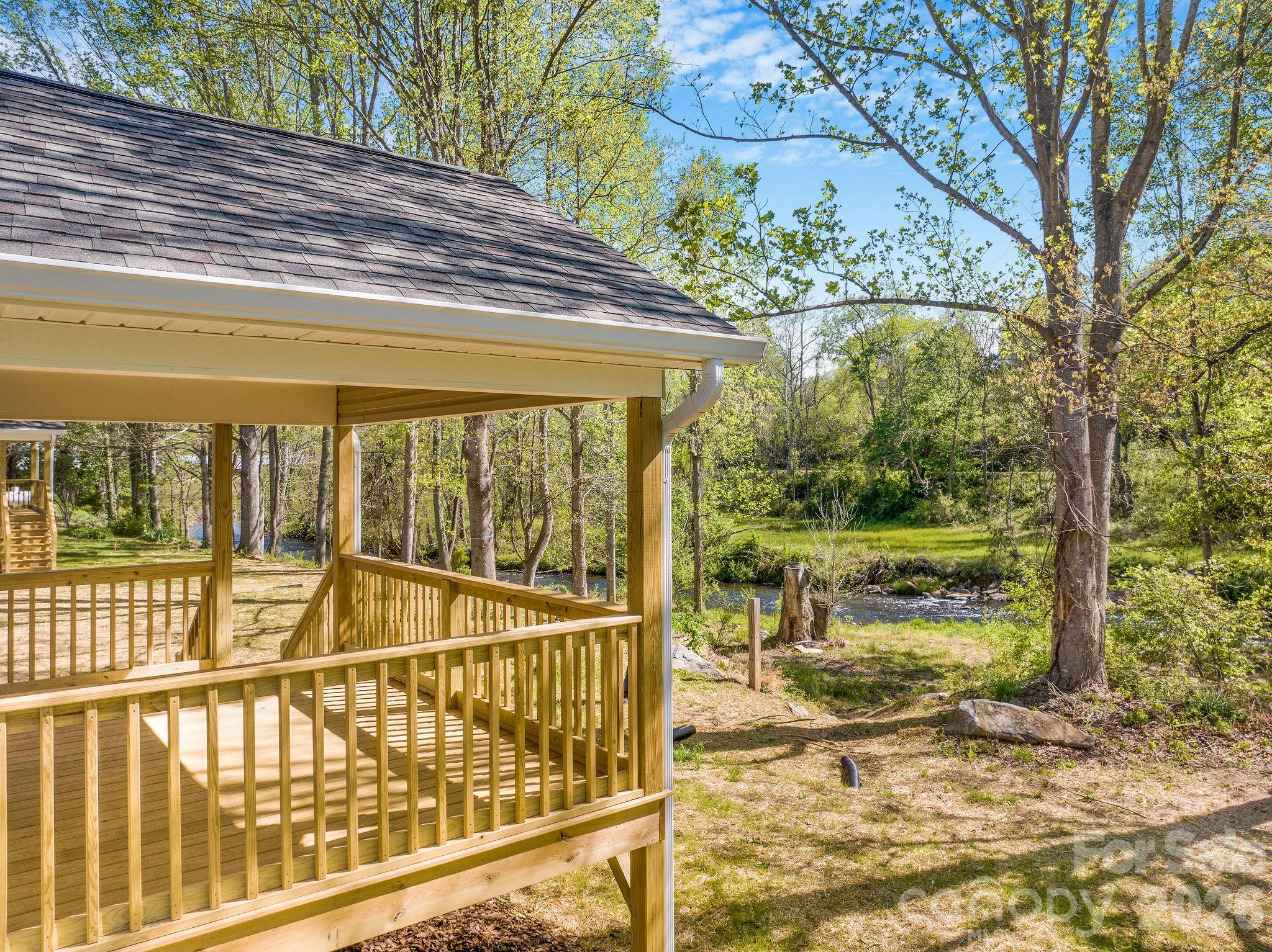 1182 Crabtree Road Waynesville NC 28785