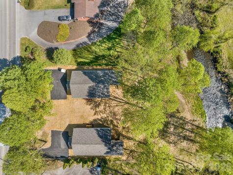 1182 Crabtree Road Waynesville NC 28785
