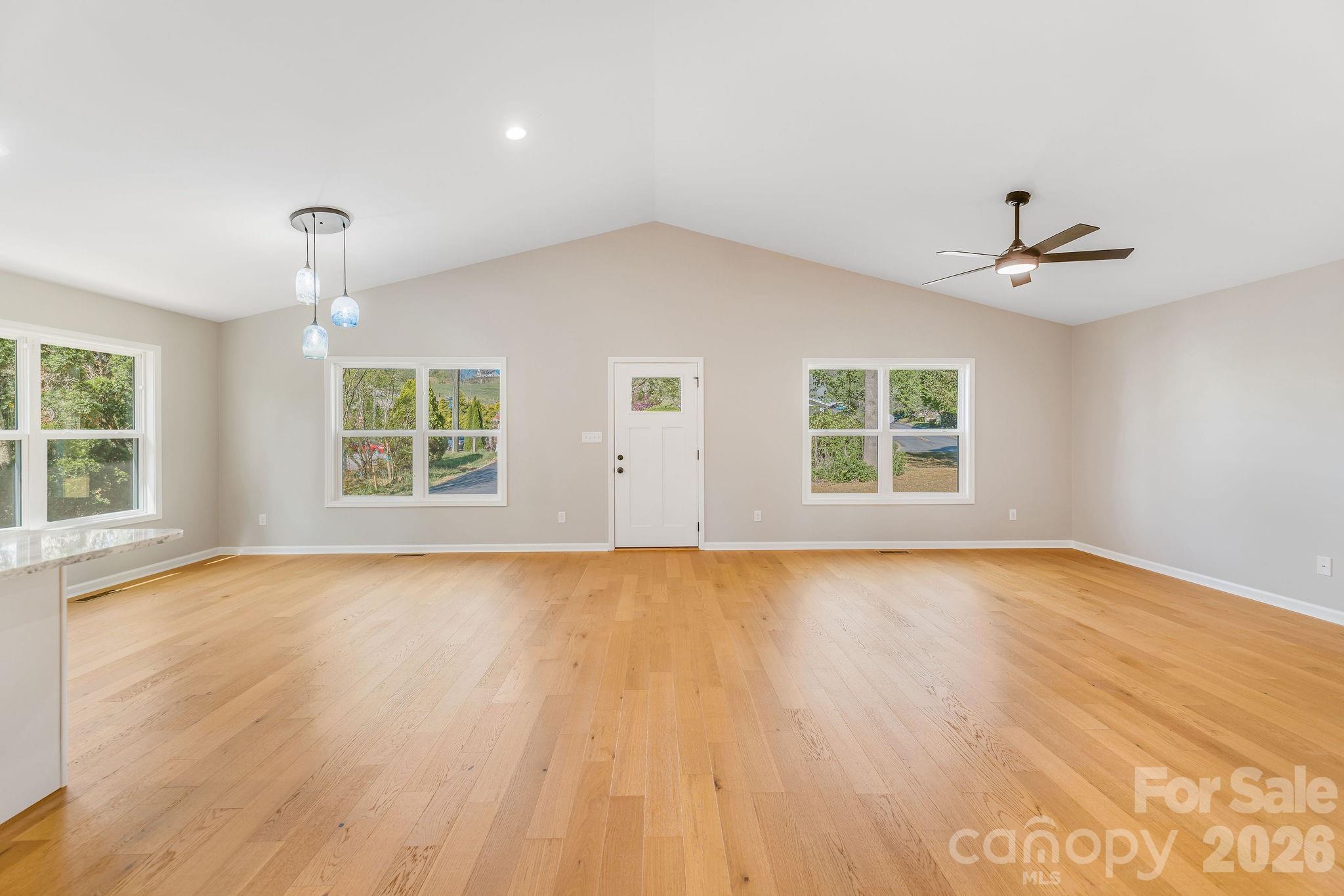 1182 Crabtree Road Waynesville NC 28785