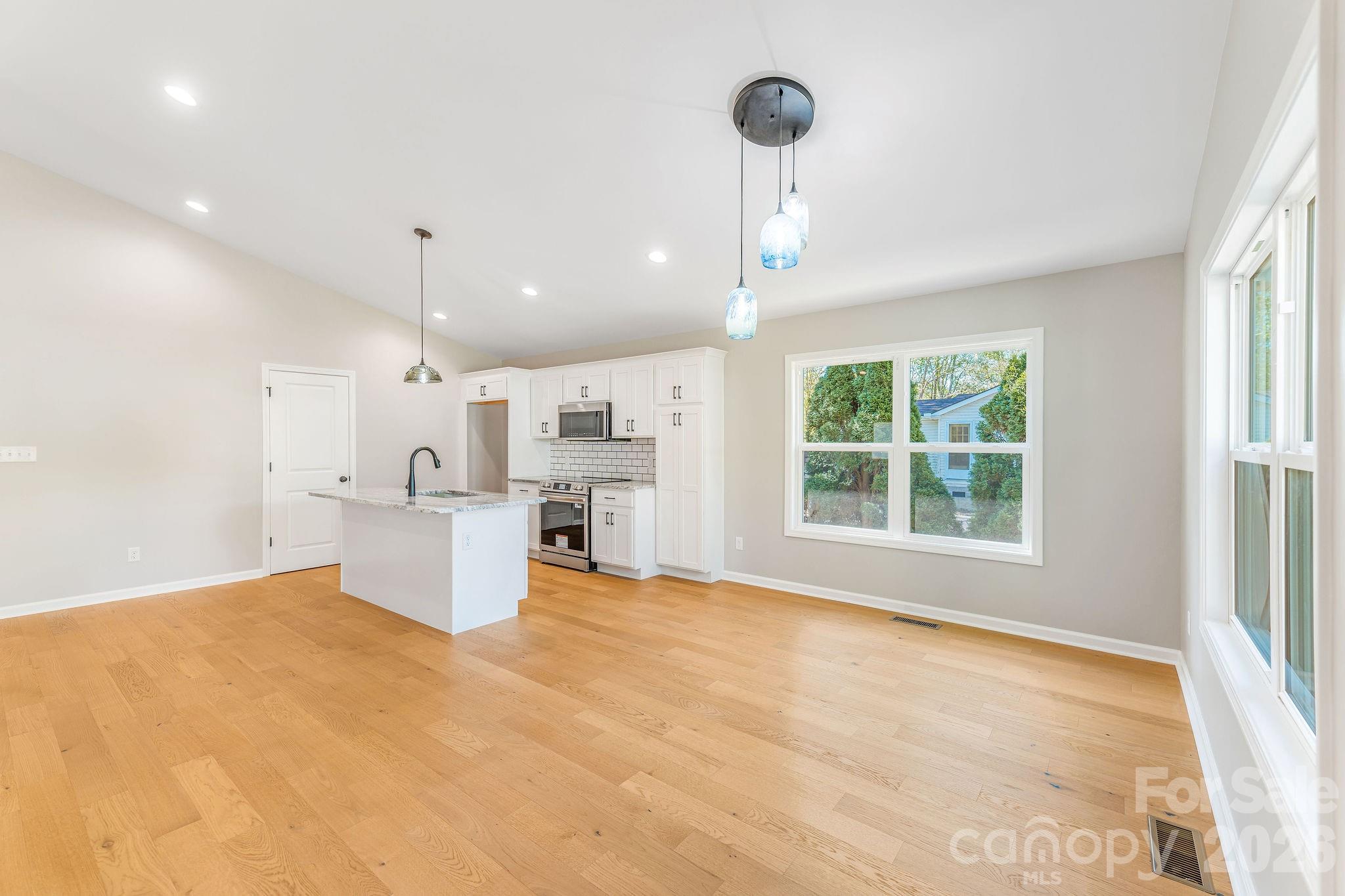 1182 Crabtree Road Waynesville NC 28785