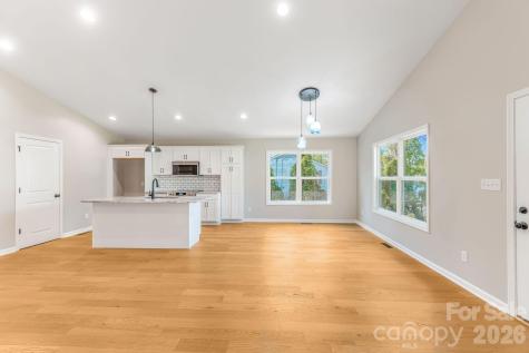 1182 Crabtree Road Waynesville NC 28785
