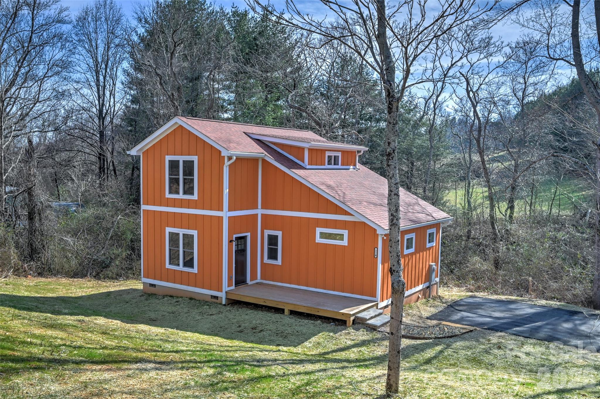 22 Ben Lippen Road Asheville NC 28806