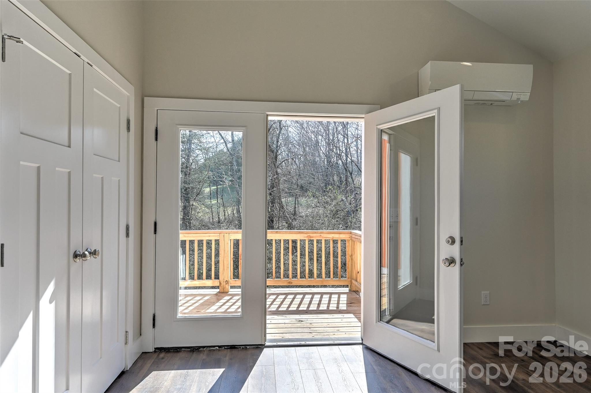 22 Ben Lippen Road Asheville NC 28806