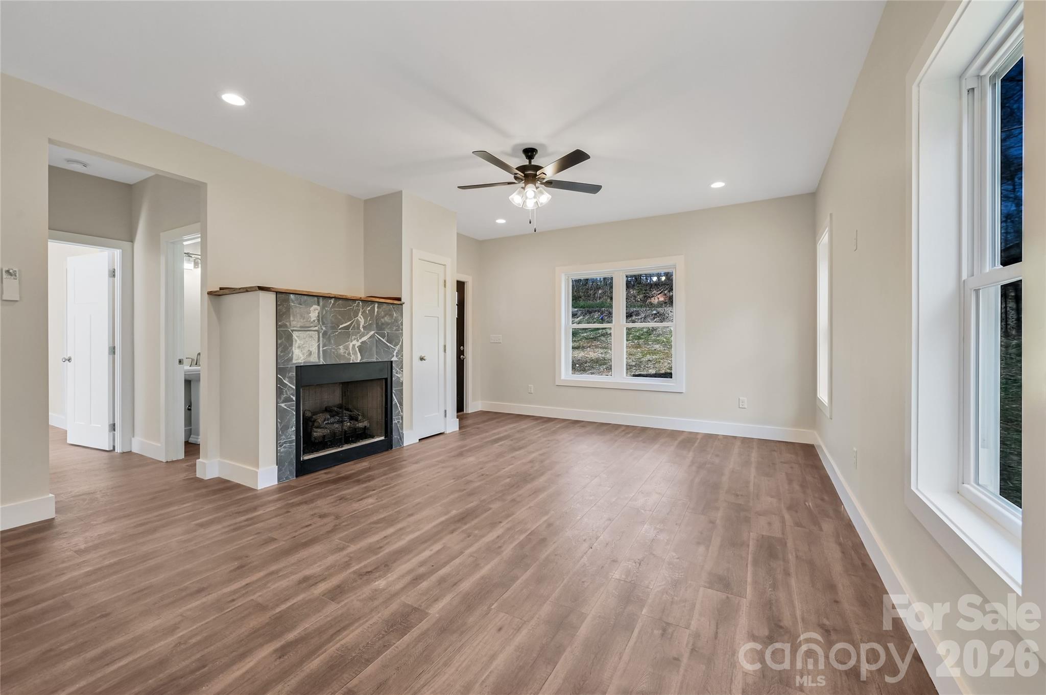 22 Ben Lippen Road Asheville NC 28806