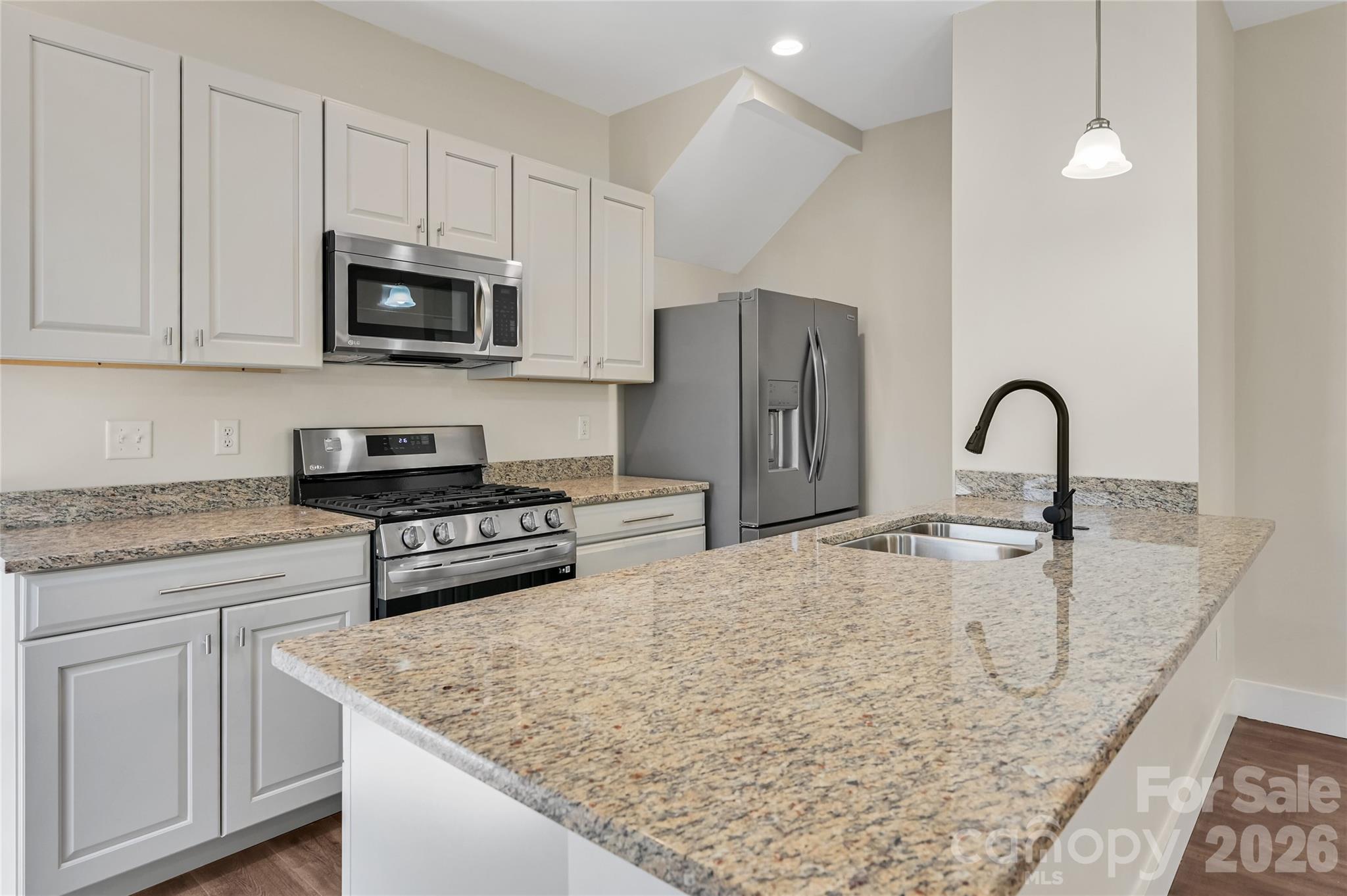 22 Ben Lippen Road Asheville NC 28806
