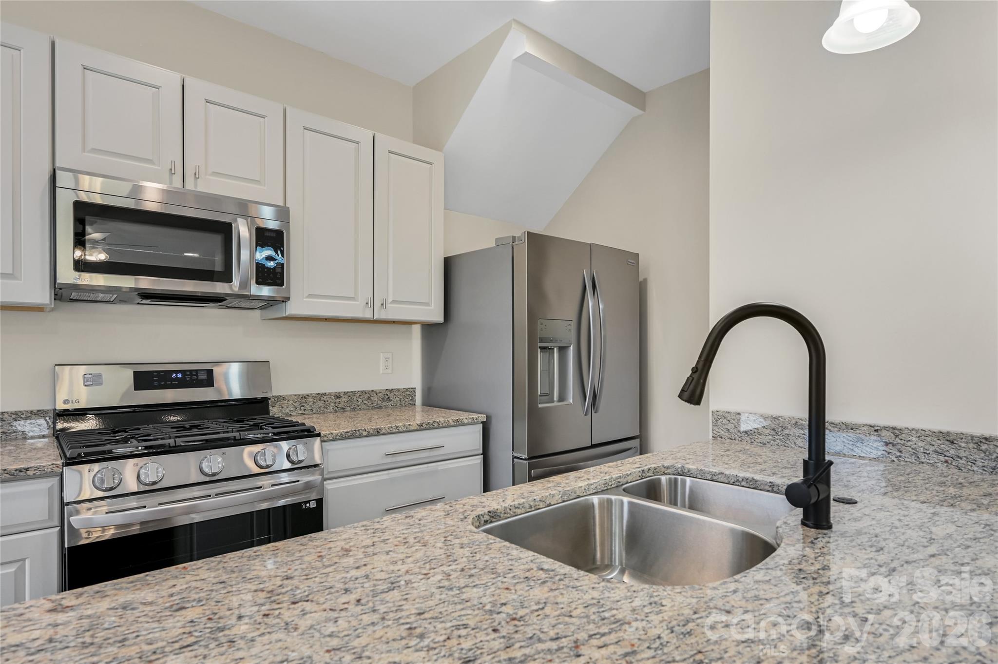 22 Ben Lippen Road Asheville NC 28806