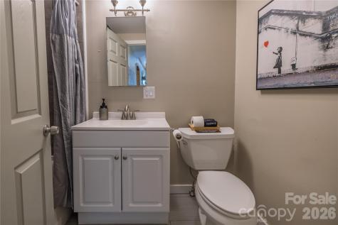 18 Hopedale Circle Asheville NC 28806
