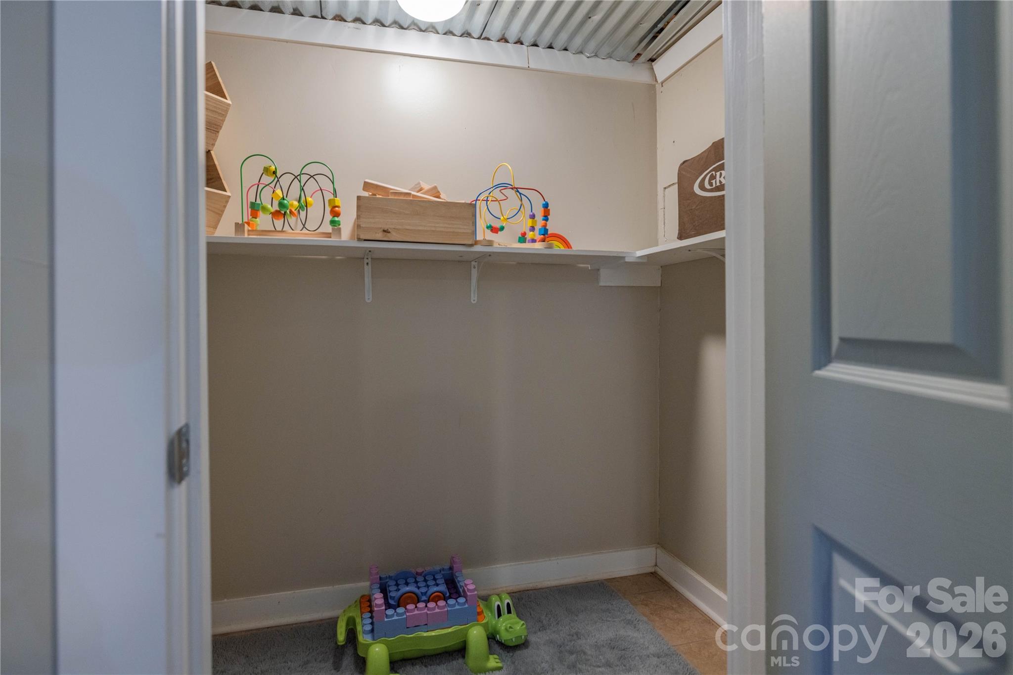 18 Hopedale Circle Asheville NC 28806